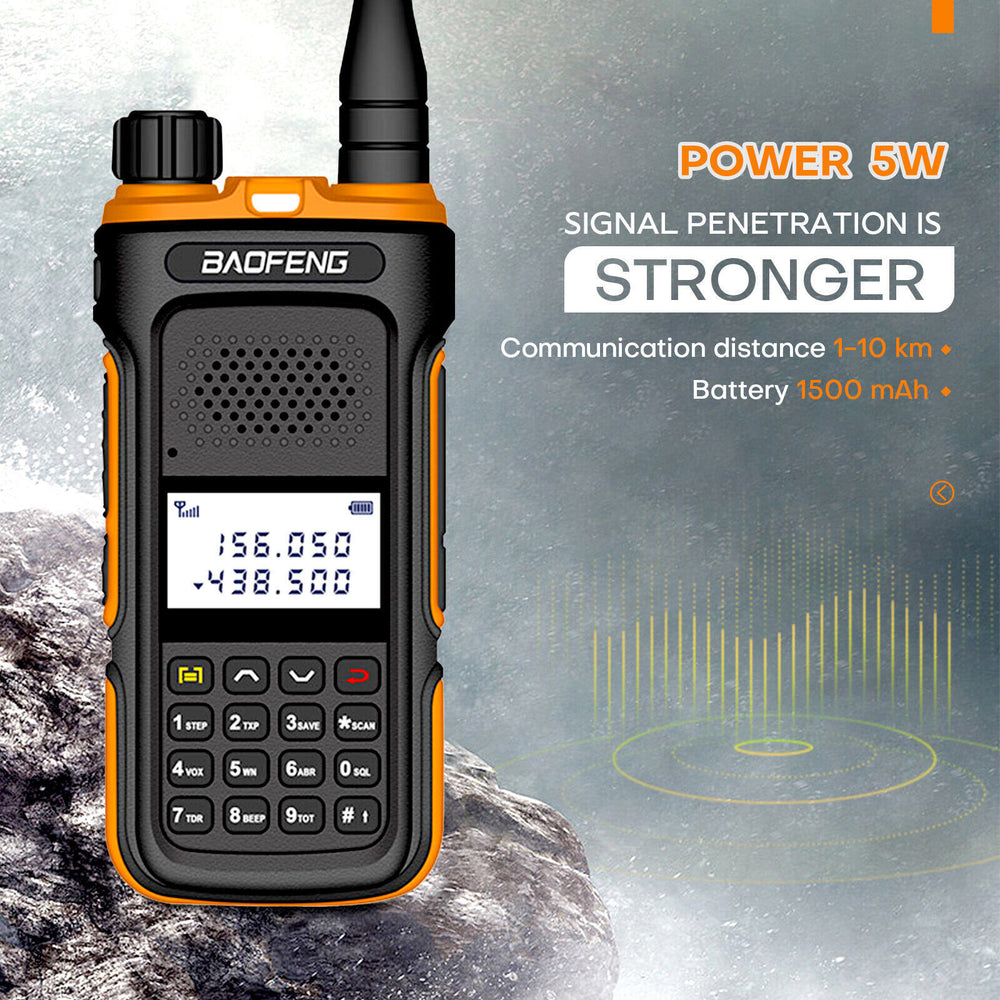 Baofeng UV10 two-way radio UK with 5W power, 1500 mAh battery and communication range of up to 10 km