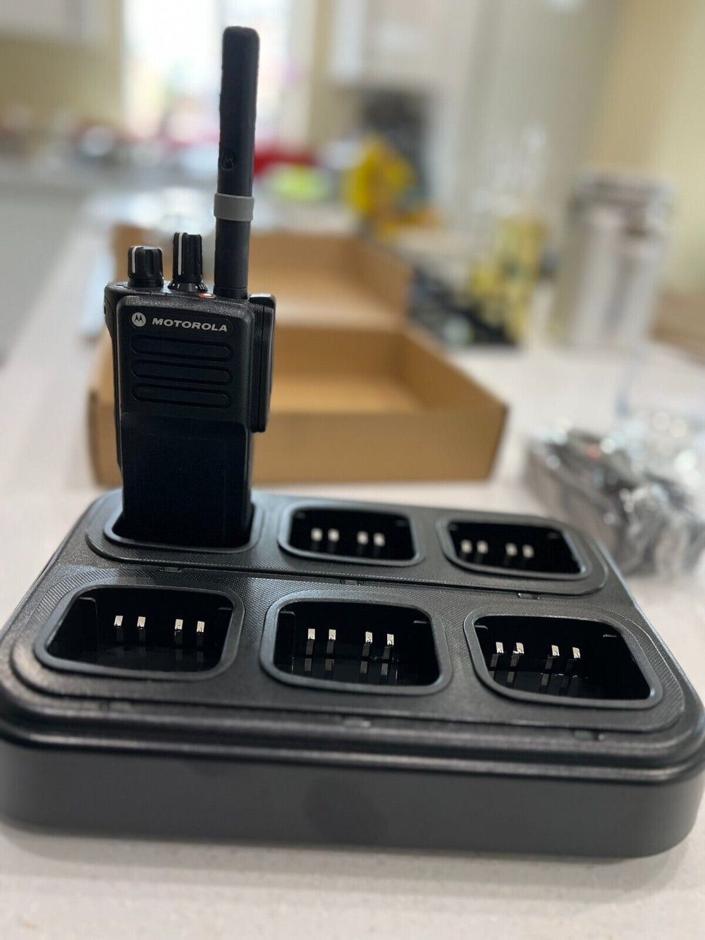 Motorola 6-way rapid charger UK for charging multiple two-way radios efficiently